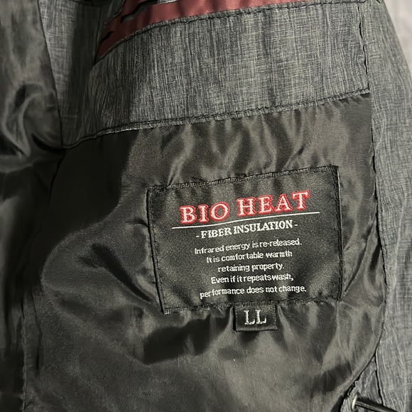 Large functional rain jacket - Picture 3 of 3